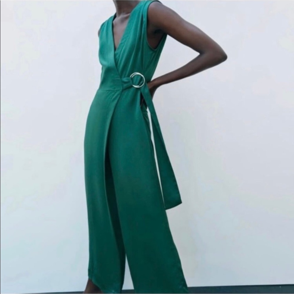 zara green jumpsuit new size M